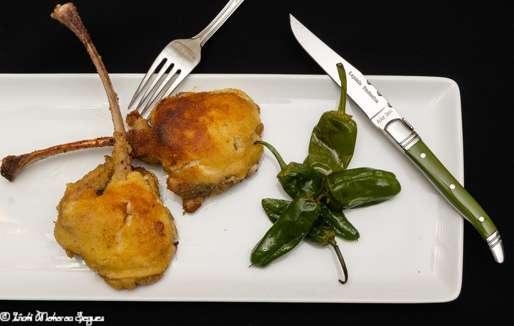 Chuletillas de cordero con bechamel