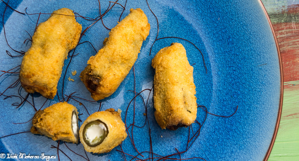 Jalapeños rellenos de queso crema