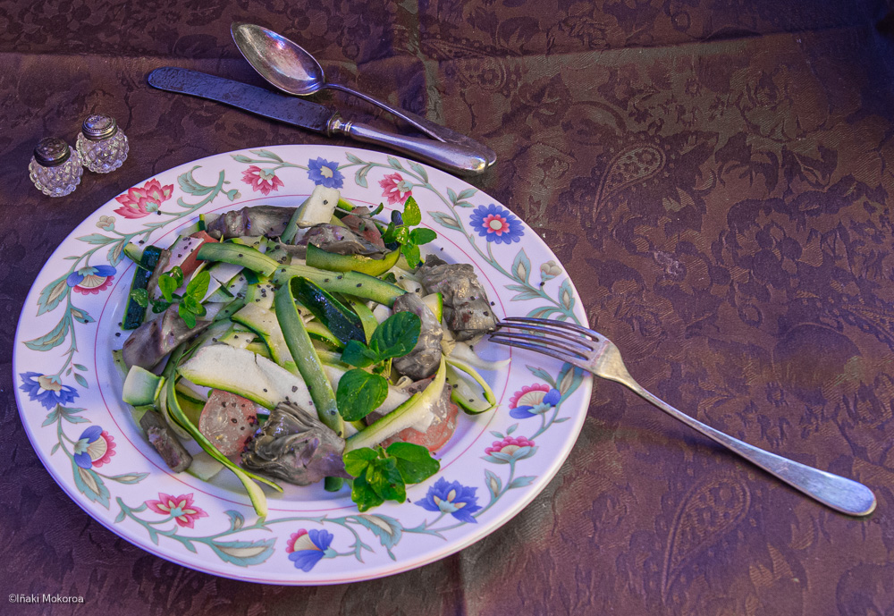 Pappardelle de calabacín con alcachofas confitadas