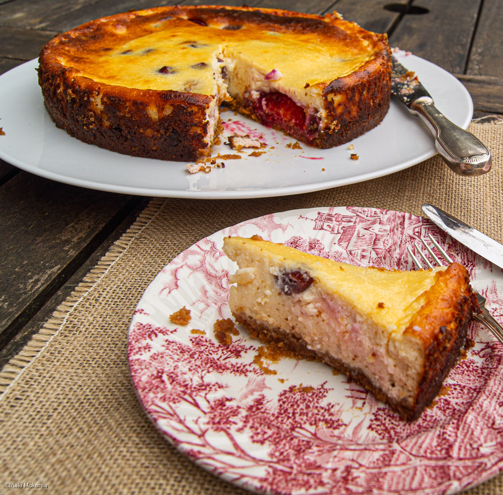 Pastel de ciruelas y queso ricotta