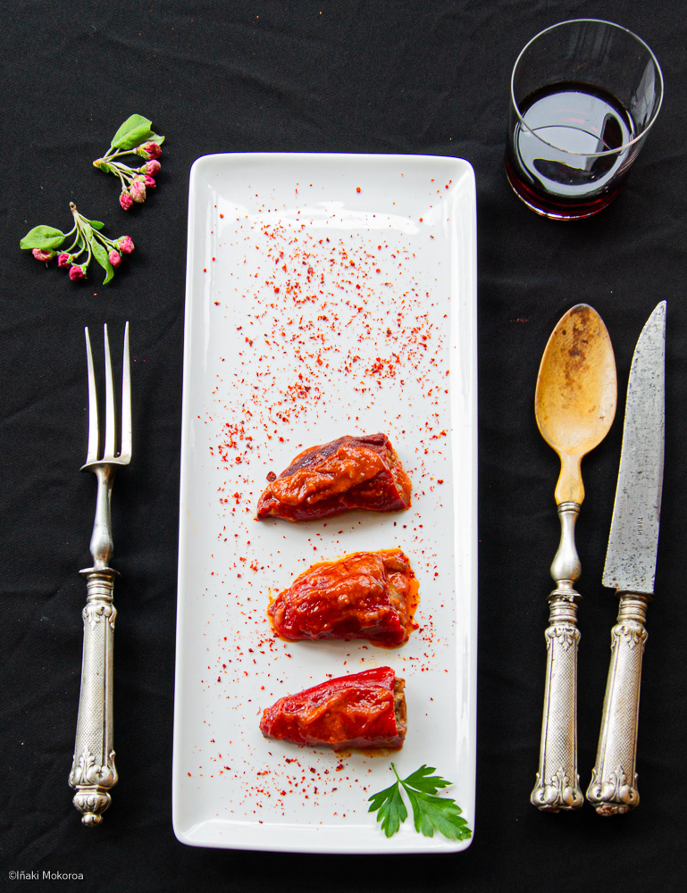 Pimientos rellenos de carne de cocido