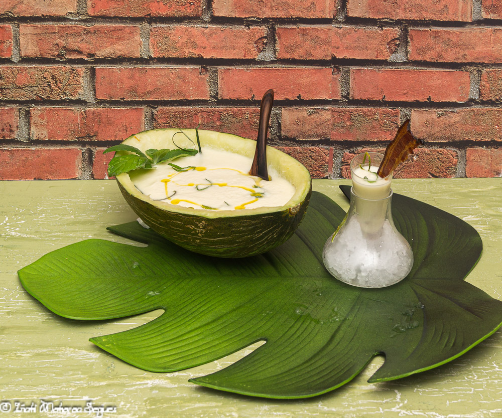 Sopa de melón y almendras